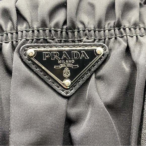 PRADA TESSUTO GAUFRE BLACK LEATHER NYLON TOTE CROSSBODY SATCHEL LOGO ZIP LARGE - Picture 4 of 11
